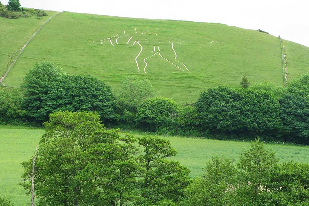 Cerne Abbas Visit the village & the Cerne Abbas Giant Dorset Guide