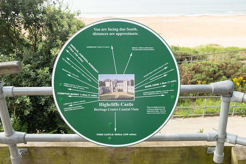 Highcliffe Castle Beach