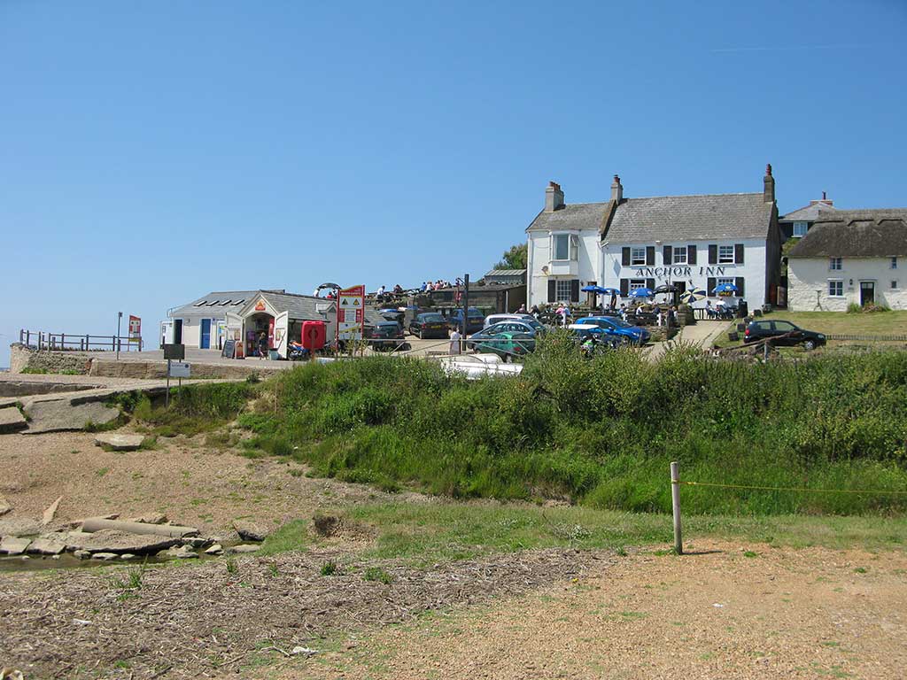 The Anchor Inn is on the beach front and is highly recommended