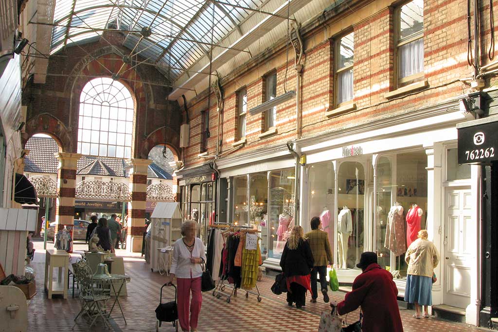 Westbourne Upmarket Shopping just ouside Bournemouth Dorset Guide